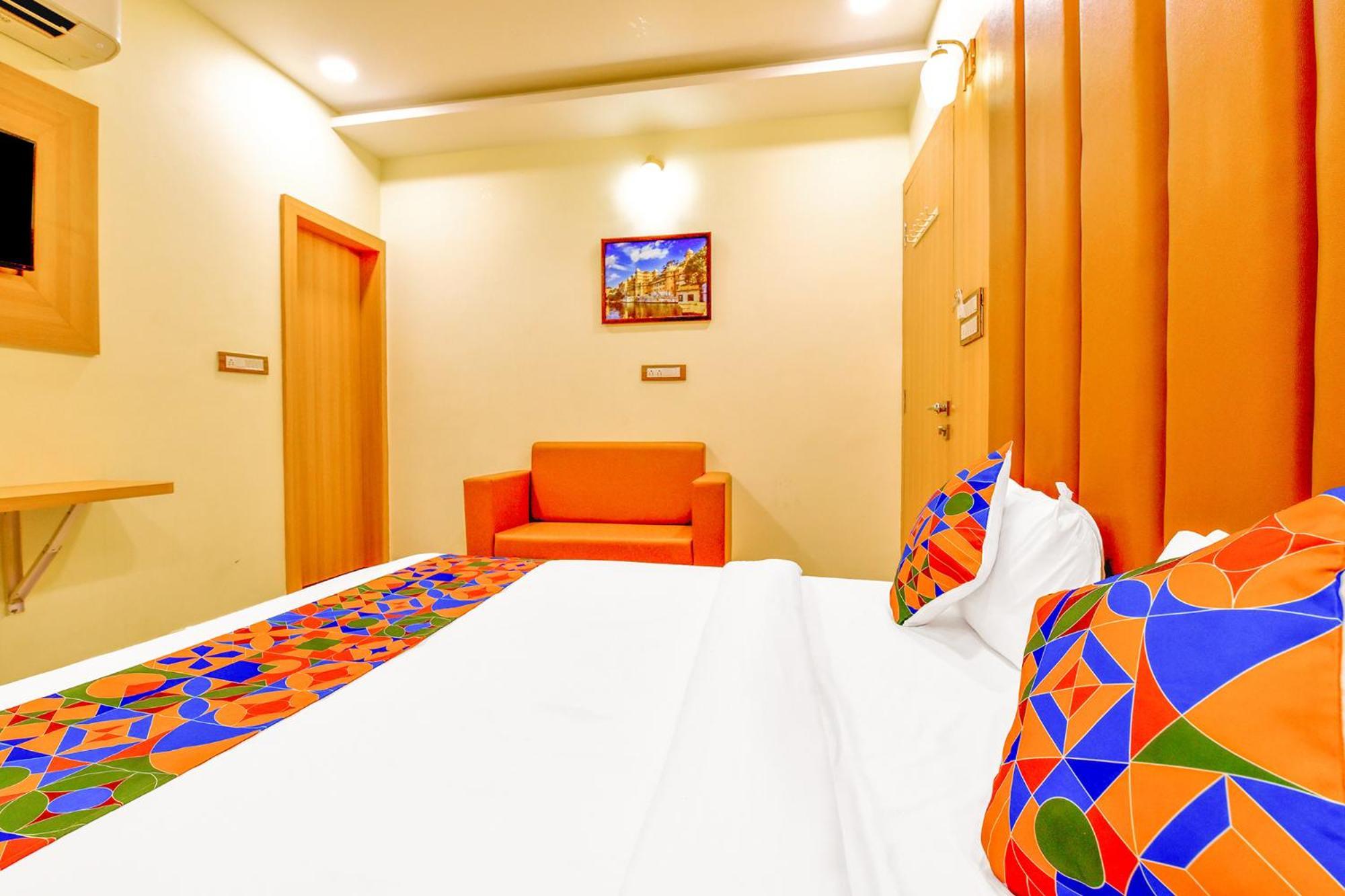 Fabexpress Mewar Shine Hotel Udaipur Eksteriør billede