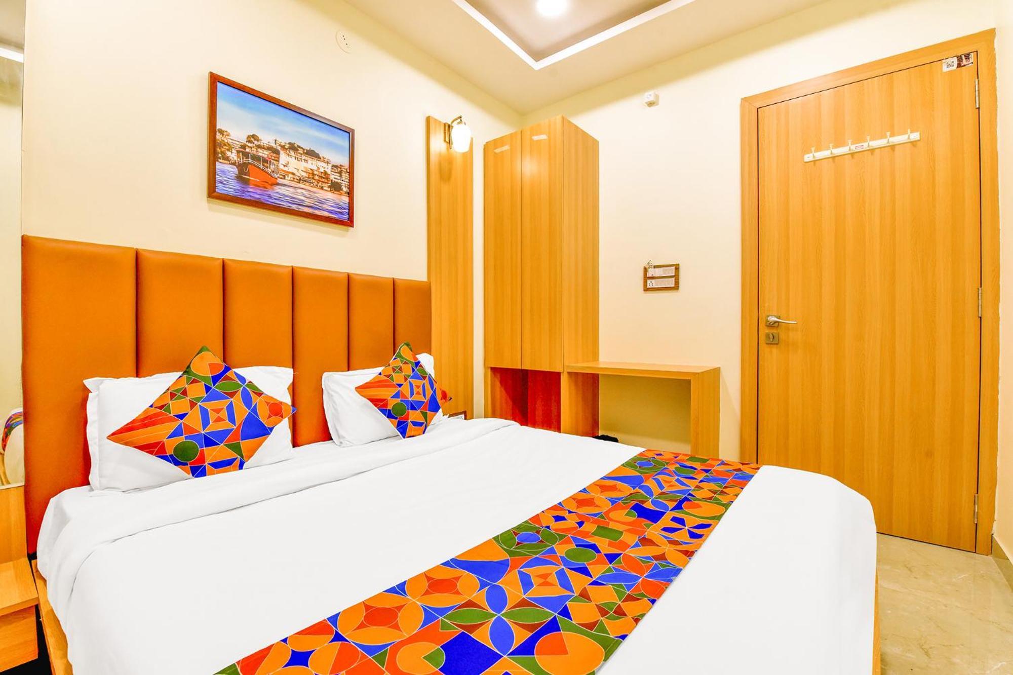 Fabexpress Mewar Shine Hotel Udaipur Eksteriør billede
