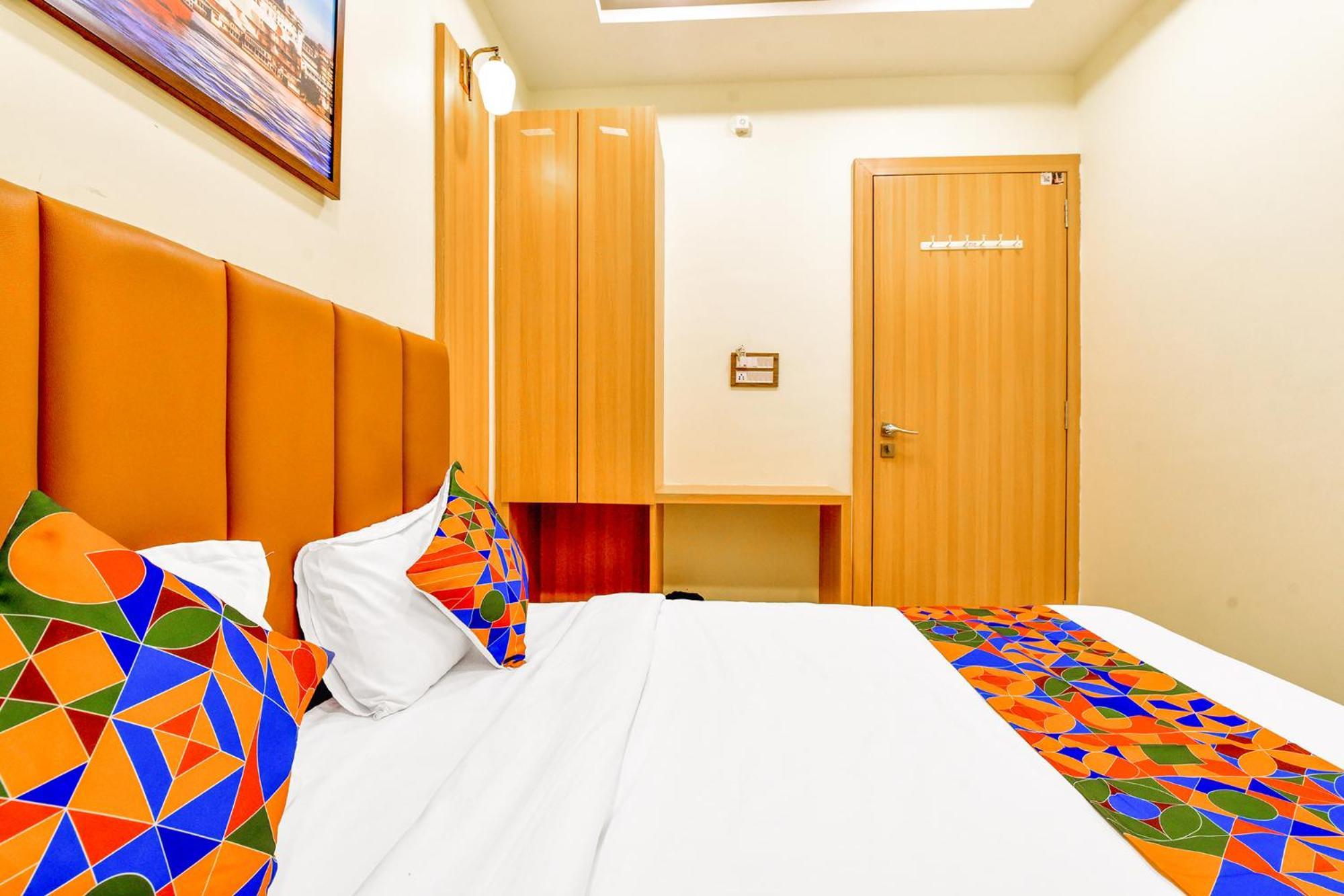 Fabexpress Mewar Shine Hotel Udaipur Eksteriør billede